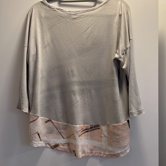 Calvin Klein beautiful blouse - Picture 7 of 9